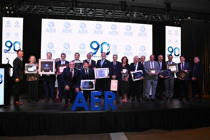 La Presidente de la Cámara participó del 90° Aniversario de la AER y del tricentenario de la ciudad de Rosario