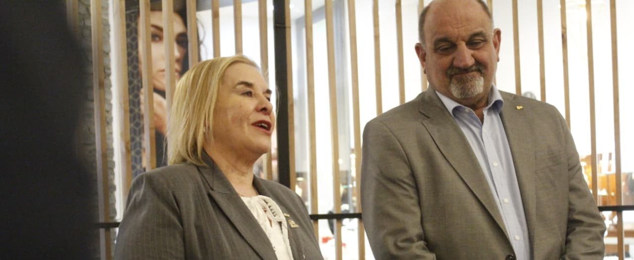 LA CÁMARA DE COMERCIO DE USHUAIA JUNTO A PASEO DEL FUEGO INAUGURARON EL PRIMER LACTARIO EN UN CENTRO COMERCIAL