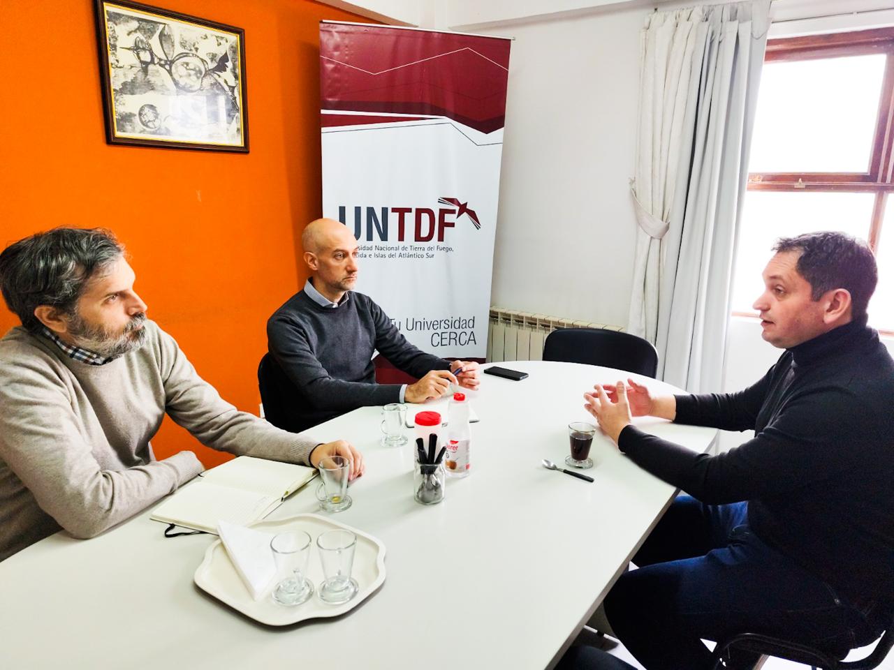 La Cámara solicitó a la UNTDF capacitación en mercado de capitales y derecho empresarial