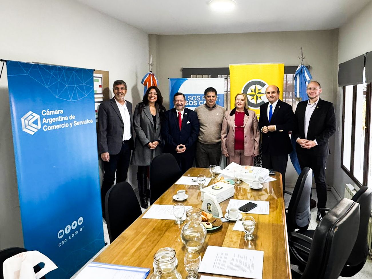 LA CÁMARA DE COMERCIO RECIBIÓ AL EMBAJADOR DE CHILE EN ARGENTINA