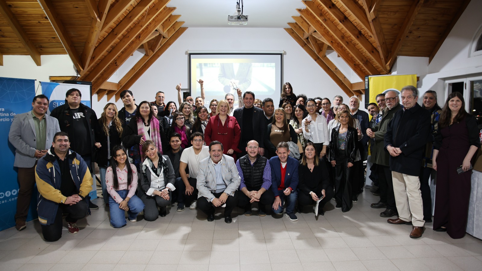 LA CÁMARA DE COMERCIO HOMENAJEÓ A PERIODISTAS EN SU DÍA